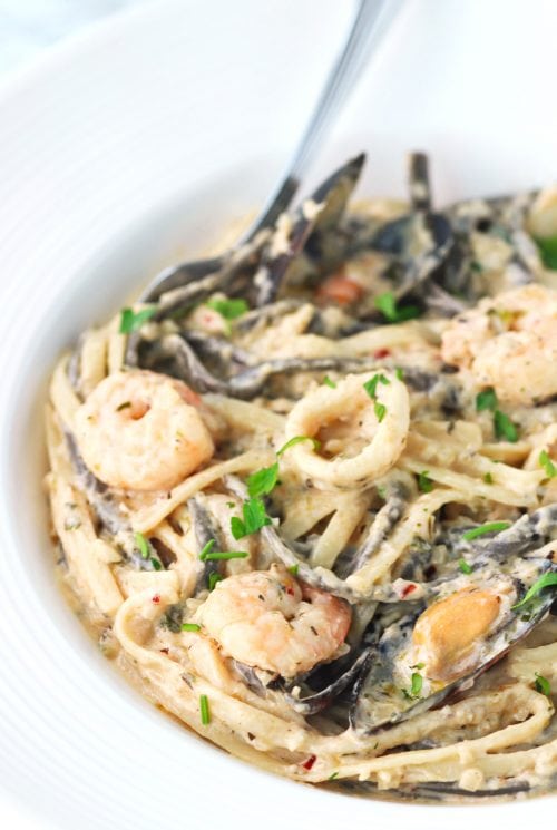 Cream Sauce Seafood Pasta, creamy white wine sauce - That Spicy Chick