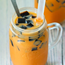 Thai Iced Milk Tea with Grass Jelly - That Spicy Chick