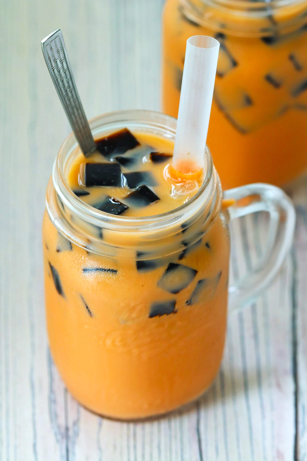 Thai Iced Milk Tea With Grass Jelly - That Spicy Chick