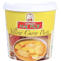 Mae Ploy Thai Yellow Curry Paste tub.
