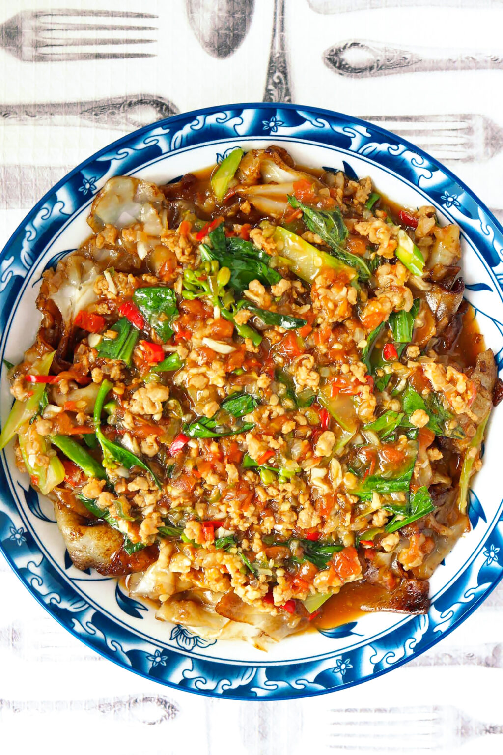 Thai Pork & Tomato Gravy Noodles That Spicy Chick