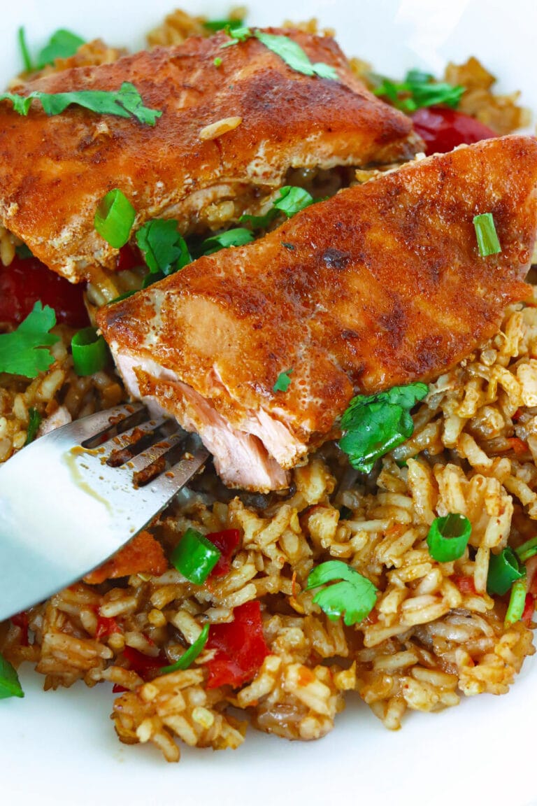 Thai Chili Jam Salmon & Rice Bake (Easy Recipe!) That Spicy Chick